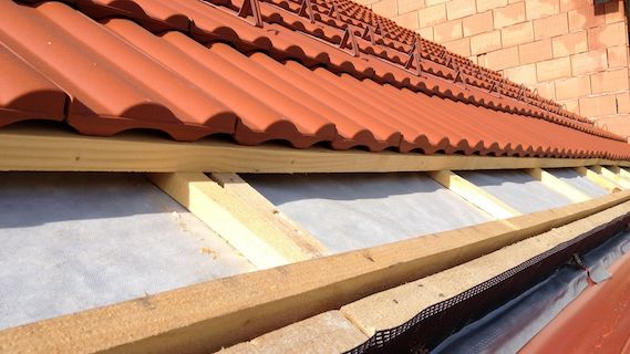 Remplacement faîtages Lyon Villeurbanne Saint-Genis-Laval (69)