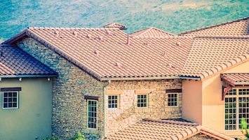 Rénovation entretien toiture Lyon décapage Rhône